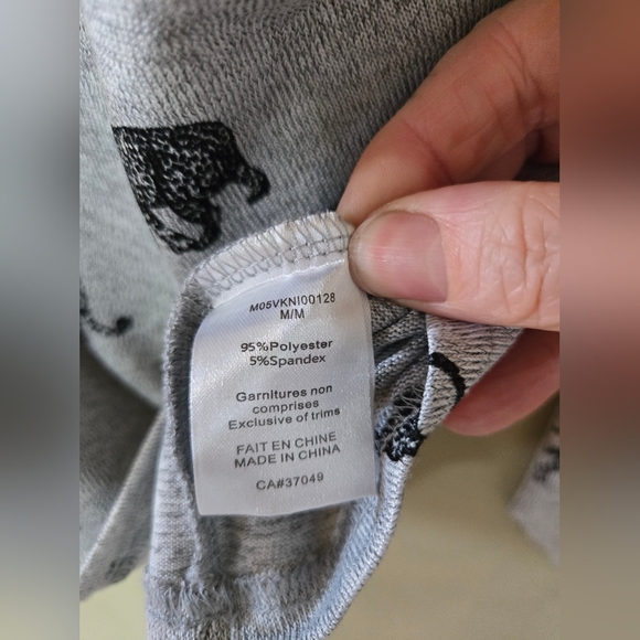 MC2 Collection | Black and Gray Leopard Print 3/4 Sleeve Top, Size M - Picture 5 of 7